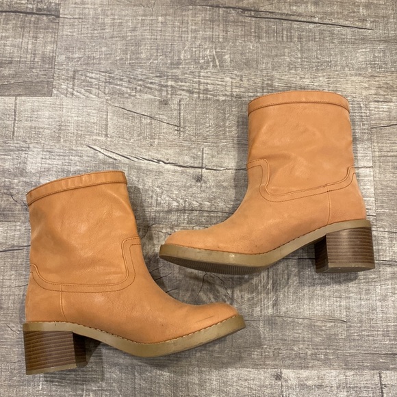 Women’s Loft Tan Faux Leather Booties - Picture 2 of 9
